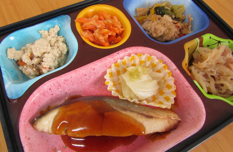 【高齢者向け】小郡市で宅配弁当ならライフデリ小郡店／高齢者向け宅配弁当はライフデリ小郡店